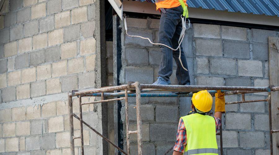 Expert Emergency Roof Repairs services in Philip, SD